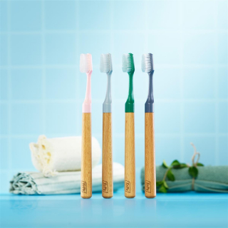 TePe Choice Zahnbürste mit Holzgriff und 3 Bürstenköpfen